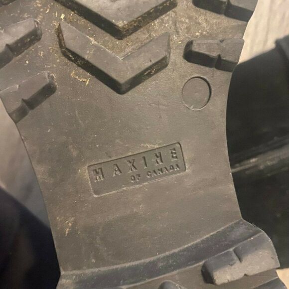 Maxine Of Canada Womens Black Suede Block Heel Side Zip Snow Boot Size US 6.5 M - Picture 4 of 5